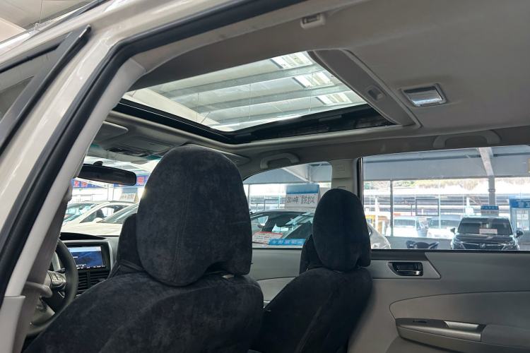 Used Subaru Forester 2010 2.5XS Automatic Luxury Edition Headliner