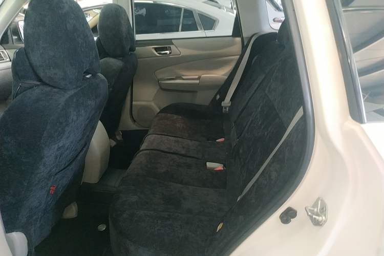 Used Subaru Forester 2010 2.5XS Automatic Luxury Edition Interior 4