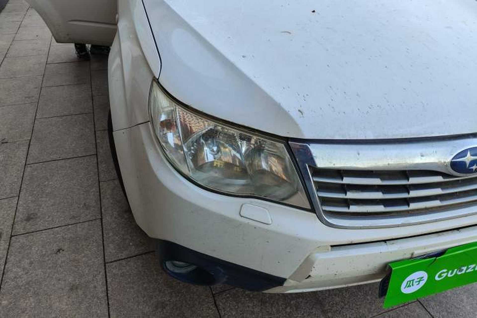 Used Subaru Forester 2010 2.5XS 100 000-Yuan Tonghui Commemorative Edition Right Front Headlight