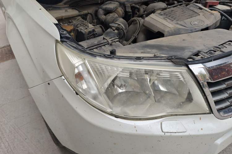 Used Subaru Forester 2010 2.5XS Automatic Luxury Edition Right Front Headlight