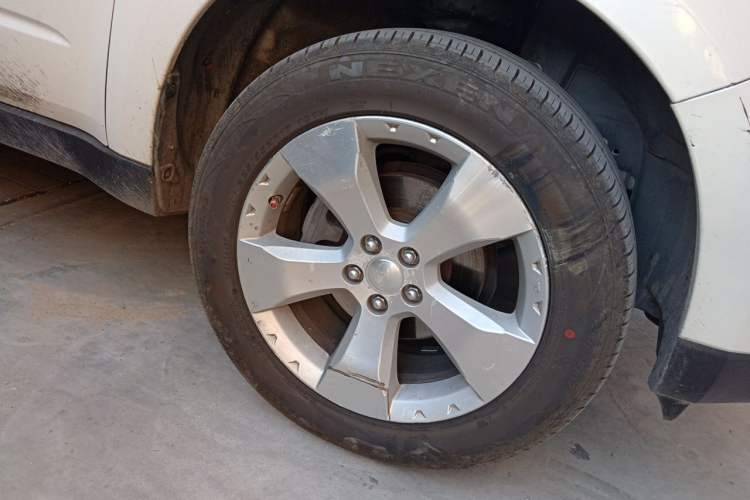 Used Subaru Forester 2010 2.0 XS Sport Special Edition Right Front Wheel Hub