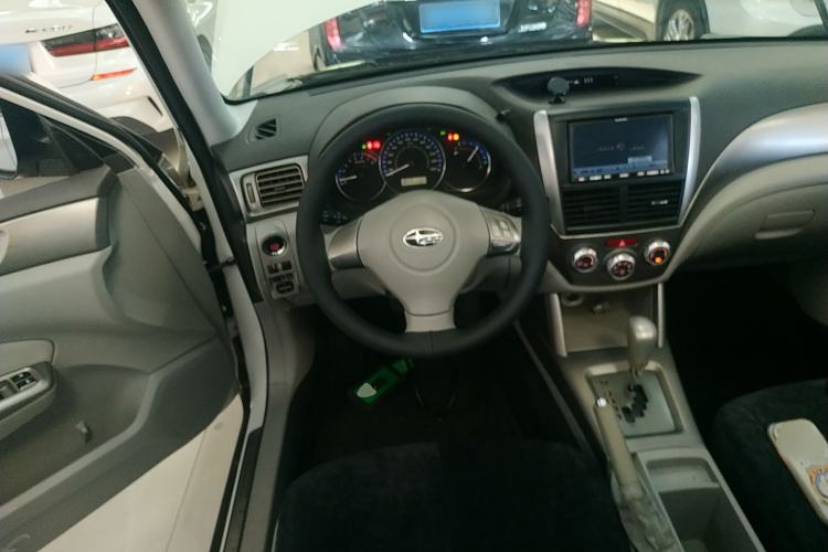 Used Subaru Forester 2010 2.5XS Automatic Luxury Edition Steering Wheel
