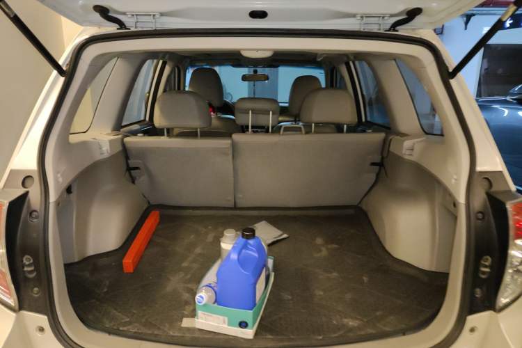 Used Subaru Forester 2010 2.5XS Automatic Luxury Edition Trunk