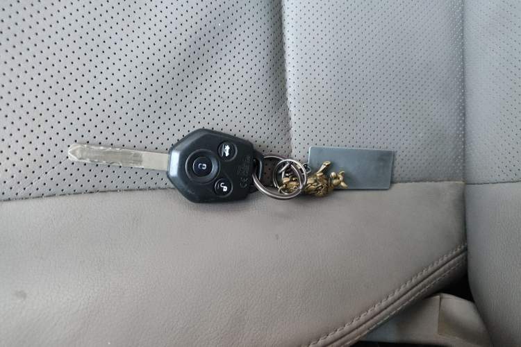 Used Subaru Forester 2010 2.5XS 100 000-Yuan Tonghui Commemorative Edition Vehicle Key