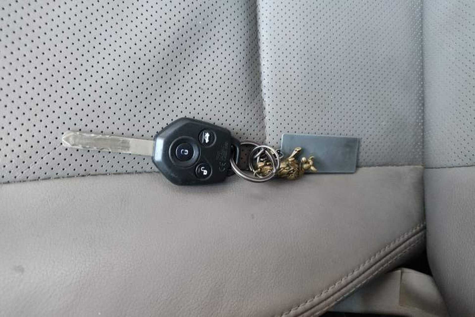 Used Subaru Forester 2010 2.5XS 100 000-Yuan Tonghui Commemorative Edition Vehicle Key