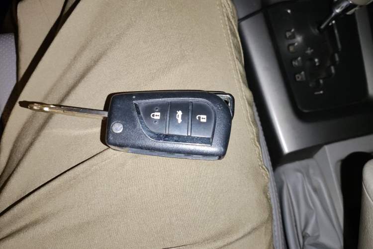 Used Subaru Forester 2010 2.5XS Automatic Luxury Edition Vehicle Key