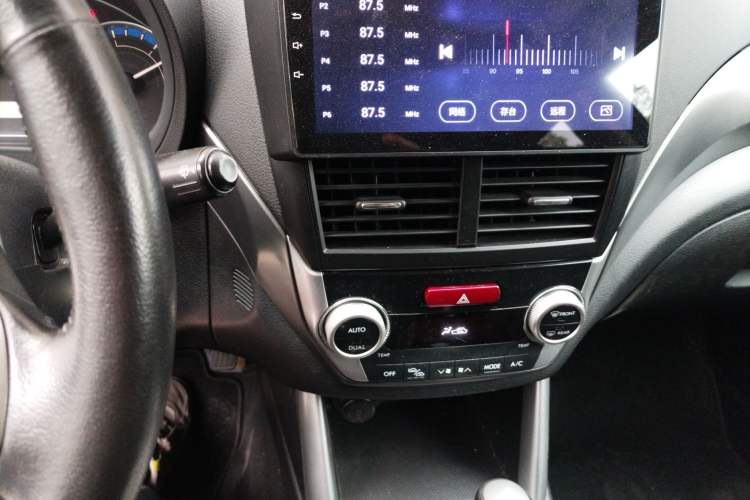 Used Subaru Forester 2011 2.5XS Automatic Luxury Edition Audio And AC Panel