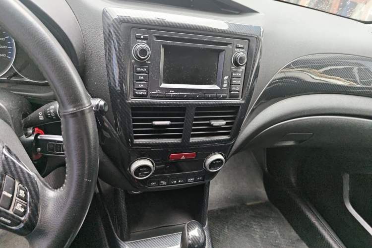 Used Subaru Forester 2011 2.5XS Automatic Luxury Edition Audio And AC Panel