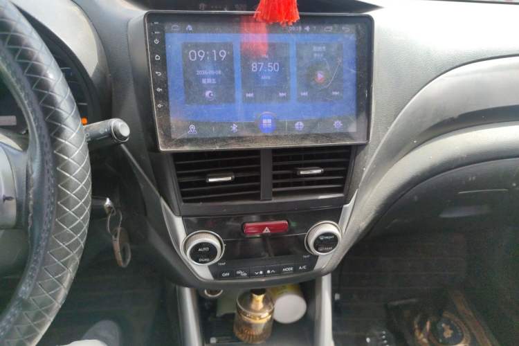 Used Subaru Forester 2011 2.5XS Automatic Luxury Edition Audio And AC Panel