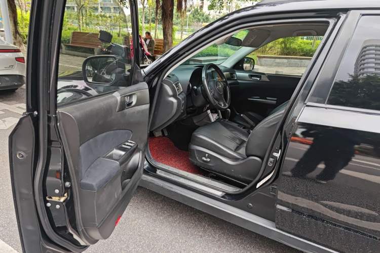 Used Subaru Forester 2011 2.5XS Automatic Luxury Edition Driver Seat