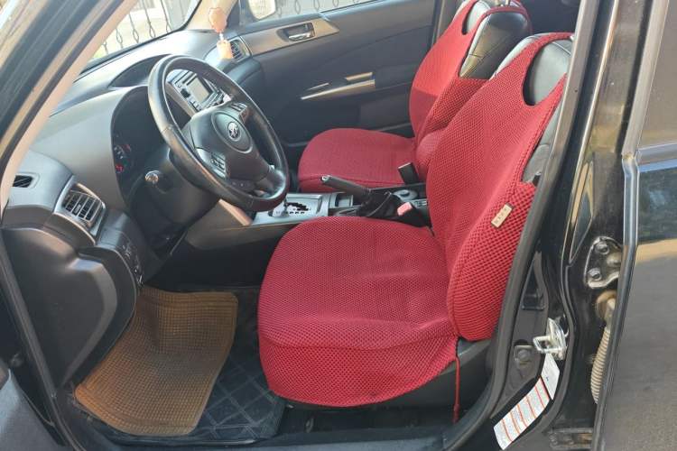 Used Subaru Forester 2011 2.5XS Automatic Luxury Edition Left Front Seat