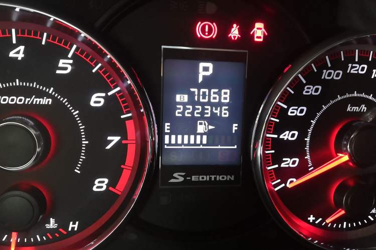 Used Subaru Forester 2011 2.5T S-EDITION Automatic Luxury Edition Odometer Close Up