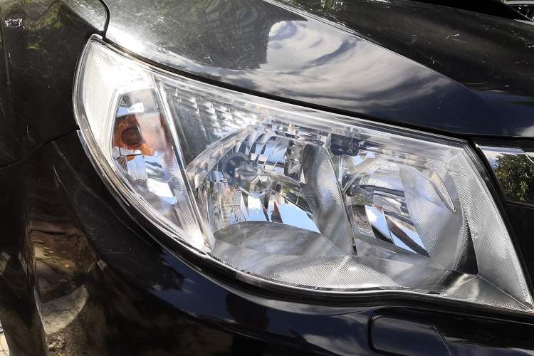 Used Subaru Forester 2011 2.5T S-EDITION Automatic Luxury Edition Right Front Headlight