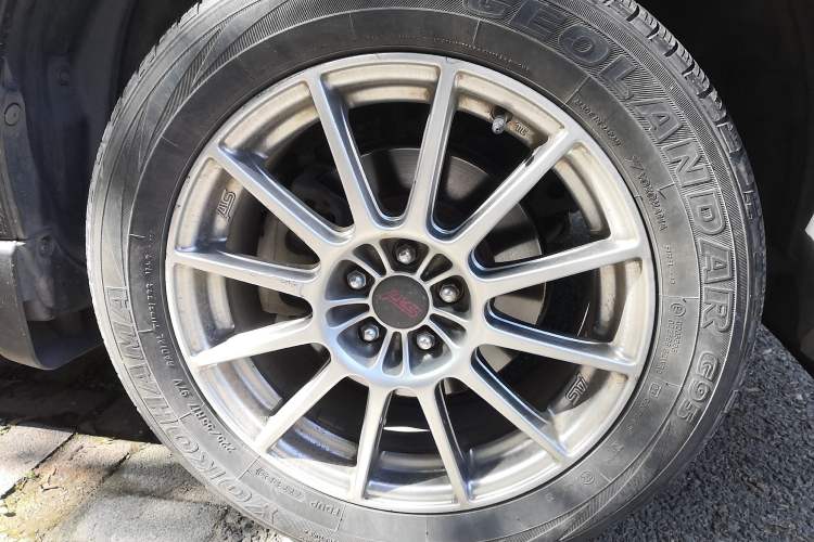 Used Subaru Forester 2011 2.5T S-EDITION Automatic Luxury Edition Right Front Wheel Hub