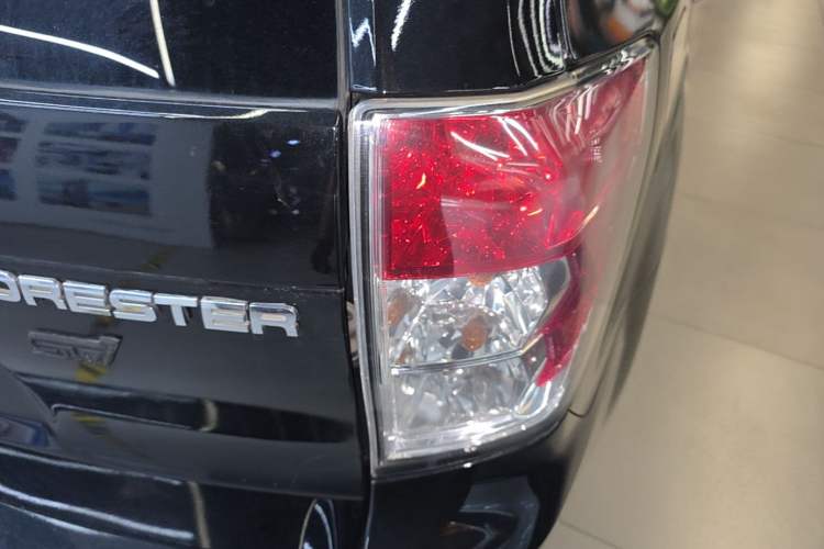 Used Subaru Forester 2011 2.5XS Automatic Luxury Edition Right Rear Taillight