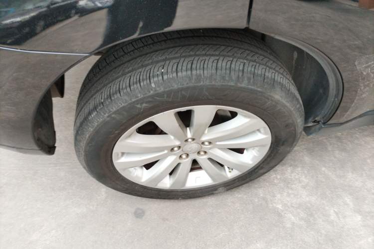 Used Subaru Forester 2011 2.5XS Automatic Luxury Edition Right Rear Wheel Hub