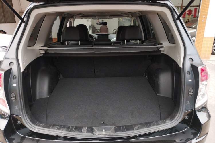 Used Subaru Forester 2011 2.5XS Automatic Luxury Edition Trunk