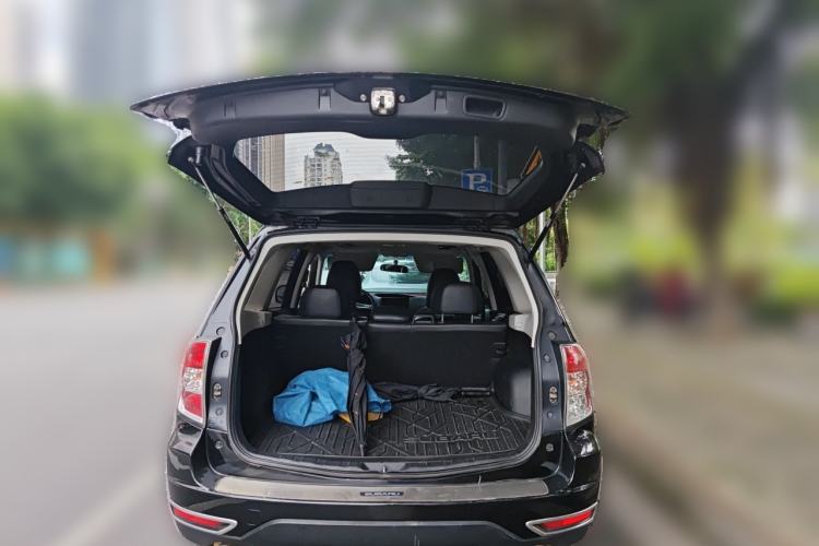 Used Subaru Forester 2011 2.5XS Automatic Luxury Edition Trunk