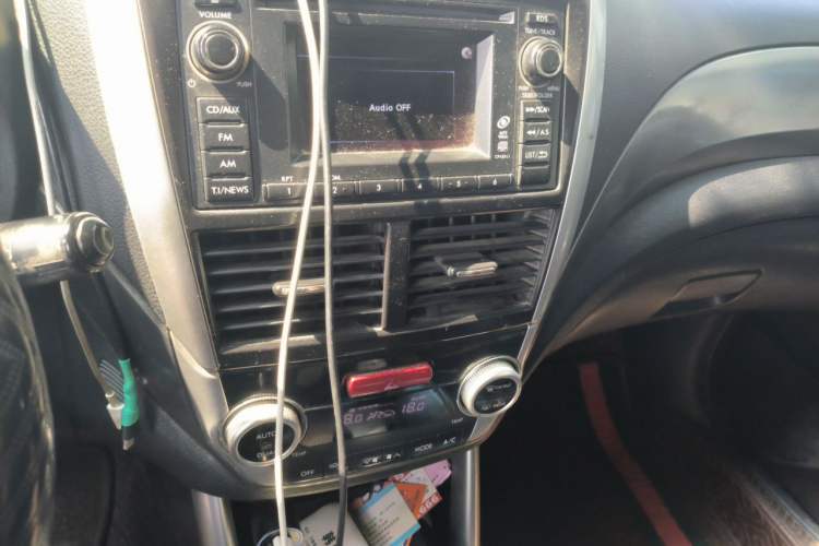 Used Subaru Forester 2011 2.5XS Automatic Luxury Edition Audio And AC Panel