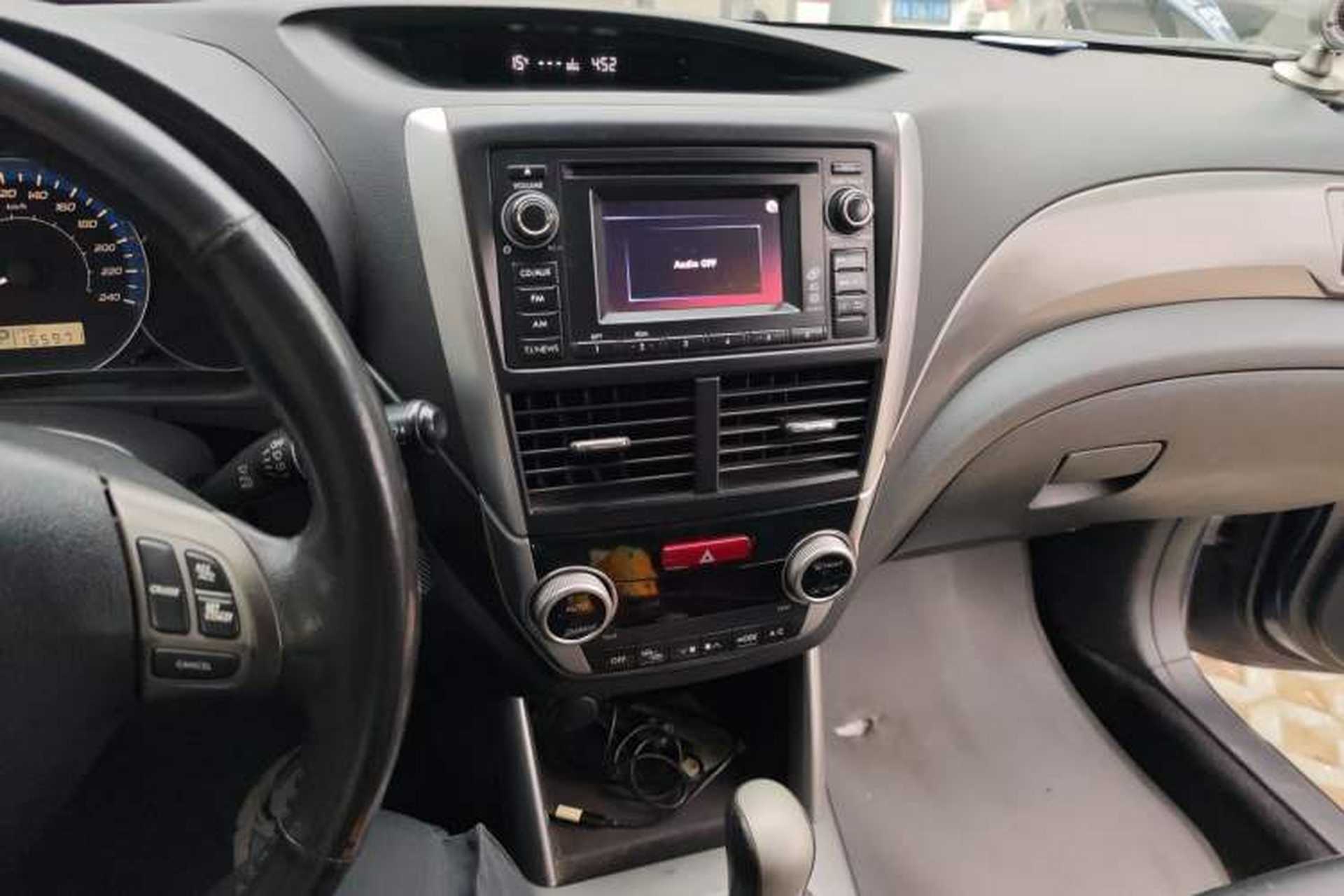 Used Subaru Forester 2011 2.5XS Automatic Luxury Edition Audio And AC Panel