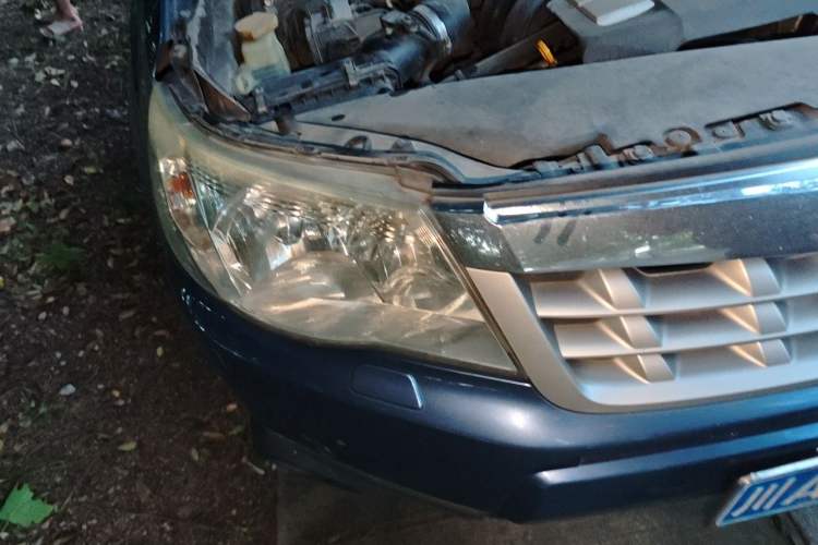 Used Subaru Forester 2011 2.5XS Automatic Deluxe Navigation Edition Right Front Headlight