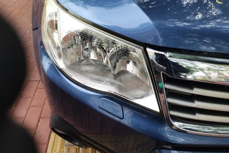 Used Subaru Forester 2011 2.5XS Automatic Luxury Edition Right Front Headlight