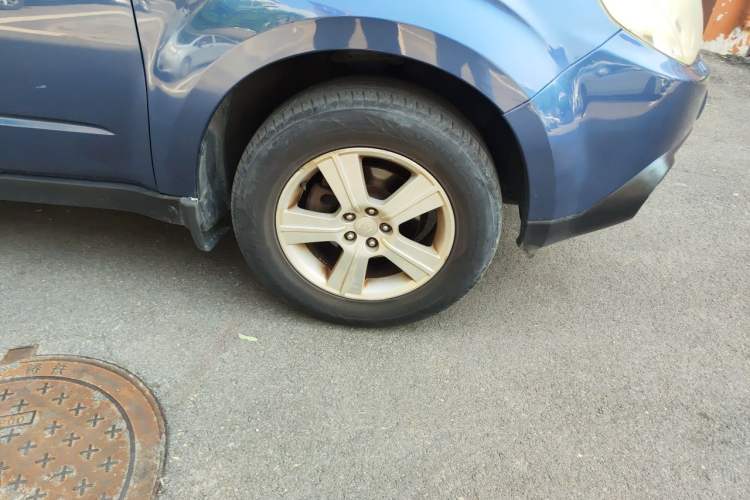Used Subaru Forester 2011 2.0 XS Automatic Luxury Edition Right Front Wheel Hub