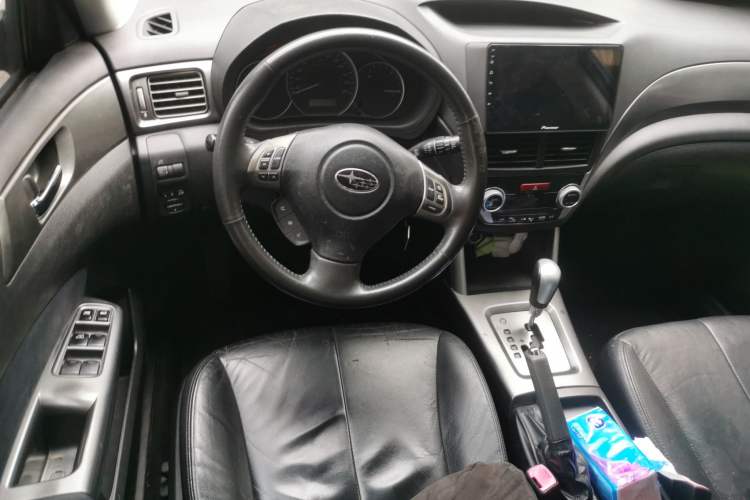 Used Subaru Forester 2011 2.5XS Automatic Luxury Edition Steering Wheel