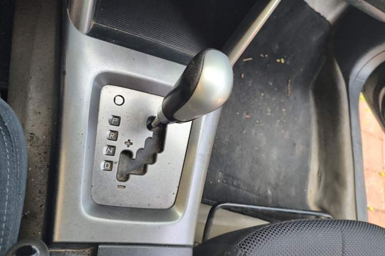 Used Subaru Forester 2011 2.0 XS Automatic Comfort Edition Gear Lever