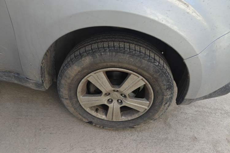 Used Subaru Forester 2011 2.0 XS Automatic Luxury Edition Right Front Wheel Hub