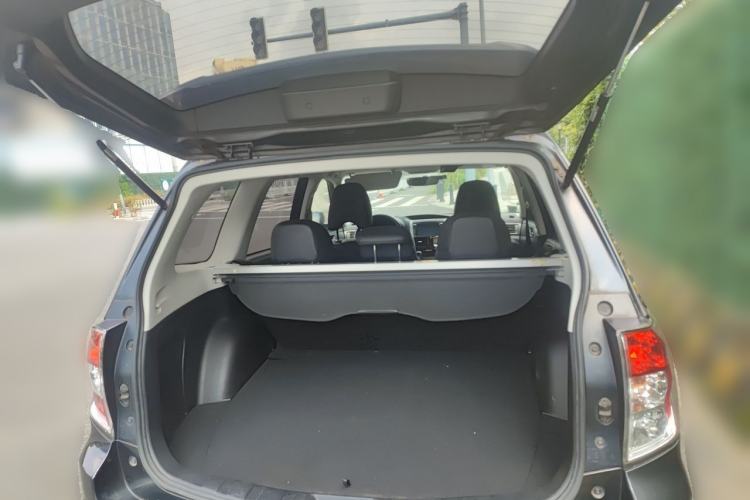 Used Subaru Forester 2011 2.5XS Automatic Luxury Edition Trunk