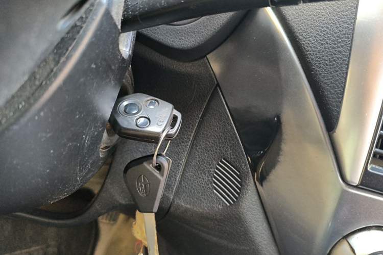 Used Subaru Forester 2011 2.0 XS Automatic Comfort Edition Vehicle Key