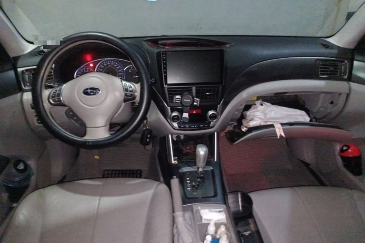 Used Subaru Forester 2011 2.5XS Automatic Luxury Edition Center Console