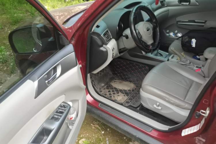 Used Subaru Forester 2011 2.5XS Automatic Luxury Edition Driver Seat