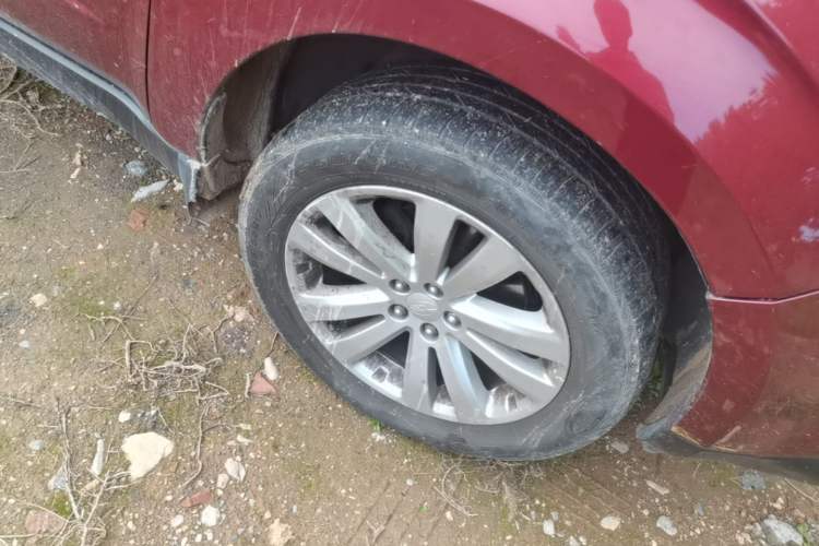 Used Subaru Forester 2011 2.5XS Automatic Luxury Edition Right Front Wheel Hub