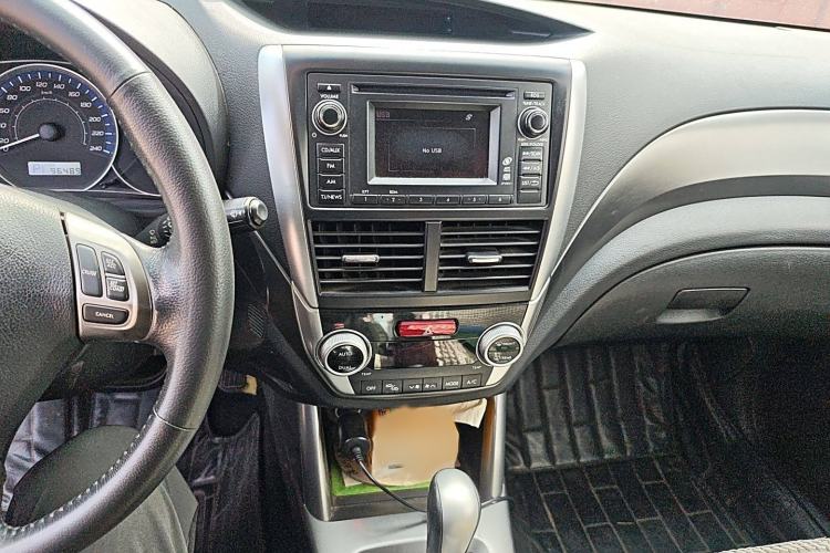 Used Subaru Forester 2011 2.5XS Automatic Luxury Edition Audio And AC Panel