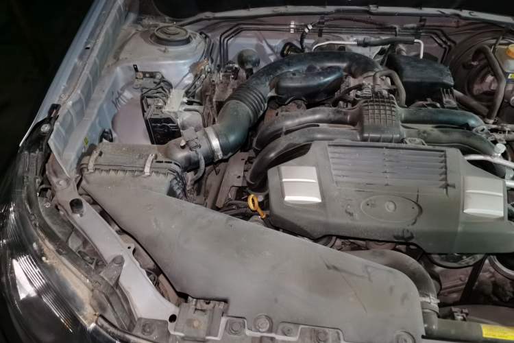 Used Subaru Forester 2011 2.0 XS Automatic Luxury Edition Engine Bay Right