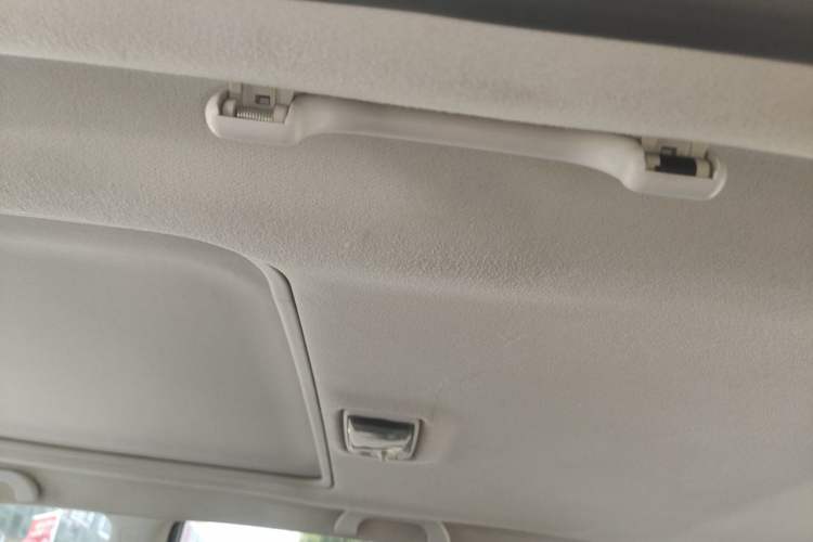 Used Subaru Forester 2011 2.5XS Automatic Deluxe Navigation Edition Headliner