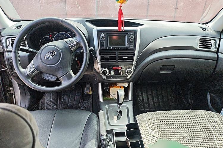 Used Subaru Forester 2011 2.5XS Automatic Luxury Edition Interior 2