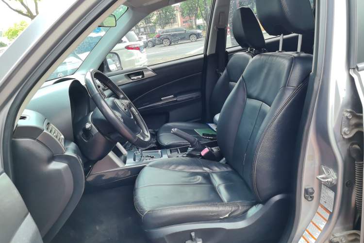 Used Subaru Forester 2011 2.5XS Automatic Luxury Edition Left Front Seat
