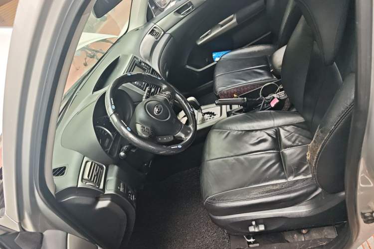Used Subaru Forester 2011 2.5XS Automatic Luxury Edition Left Front Seat