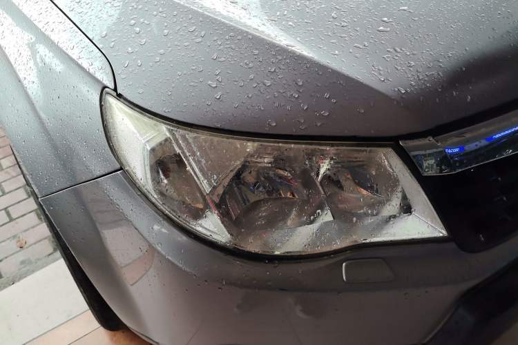 Used Subaru Forester 2011 2.5XS Automatic Luxury Edition Right Front Headlight