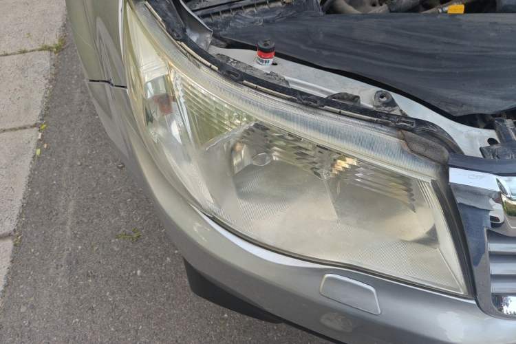 Used Subaru Forester 2011 2.5XS Automatic Luxury Edition Right Front Headlight