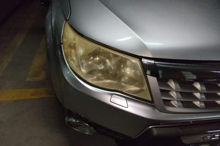 Used Subaru Forester 2011 2.5XS Automatic Luxury Edition Right Front Headlight