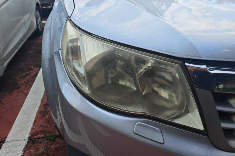 Used Subaru Forester 2011 2.5XS Automatic Luxury Edition Right Front Headlight