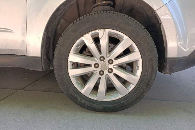 Used Subaru Forester 2011 2.5XS Automatic Luxury Edition Right Front Wheel Hub