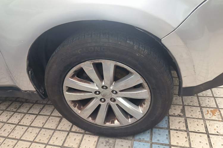 Used Subaru Forester 2011 2.5XS Automatic Luxury Edition Right Front Wheel Hub
