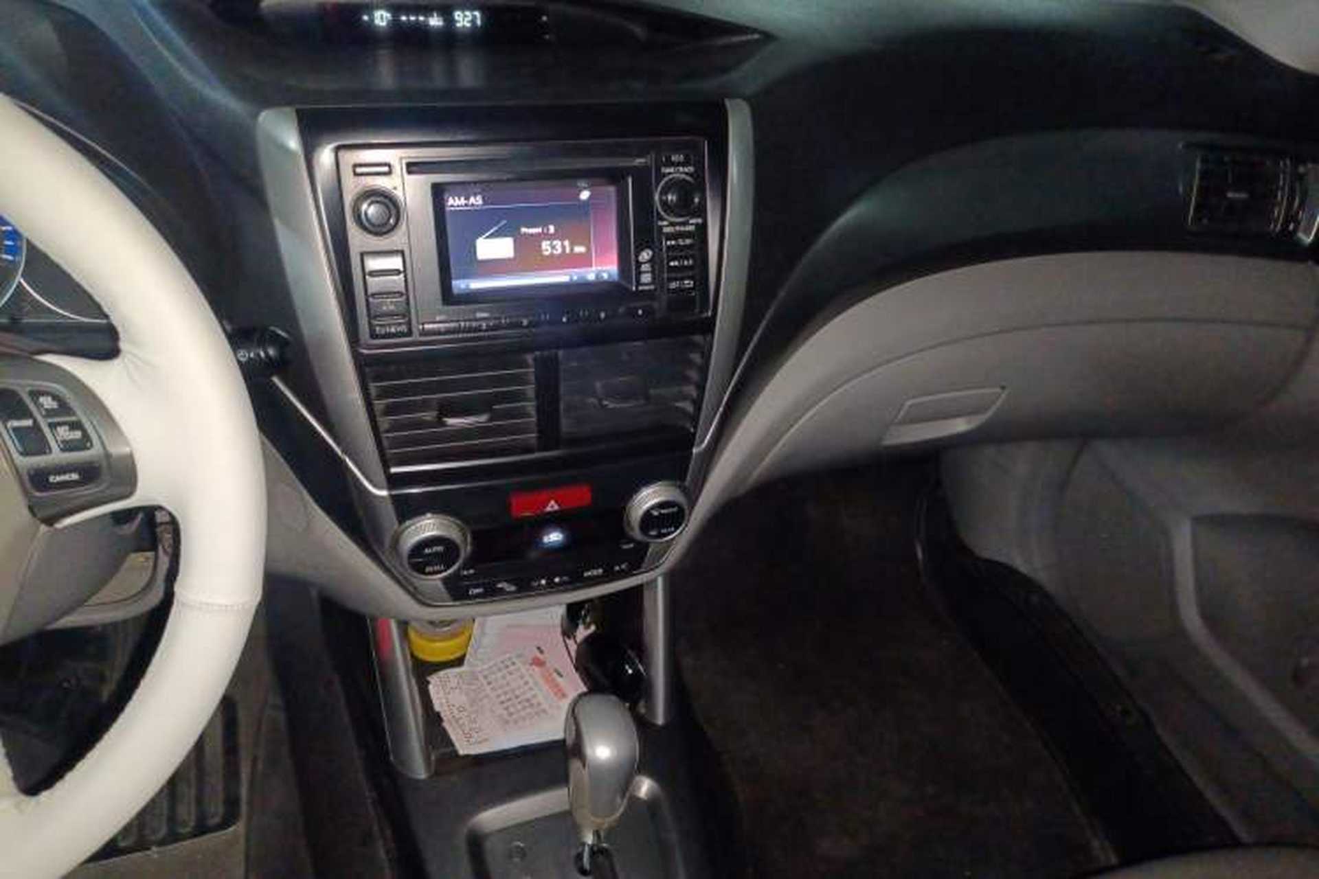 Used Subaru Forester 2011 2.5XS Automatic Luxury Edition Audio And AC Panel