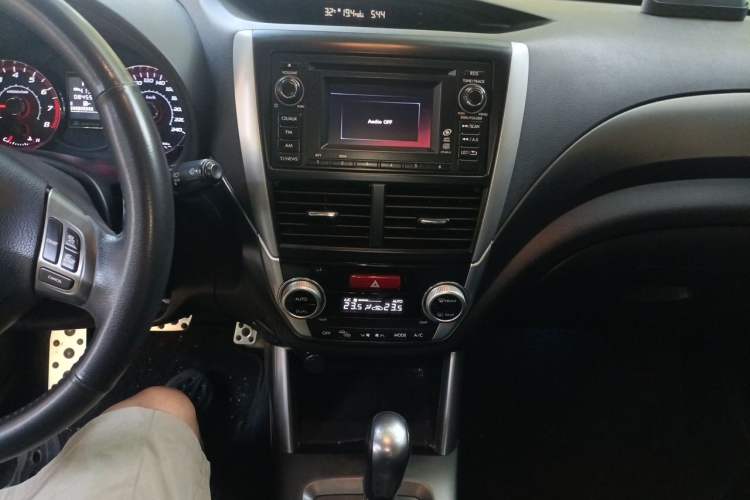 Used Subaru Forester 2011 2.5T S-EDITION Automatic Luxury Edition Audio And AC Panel
