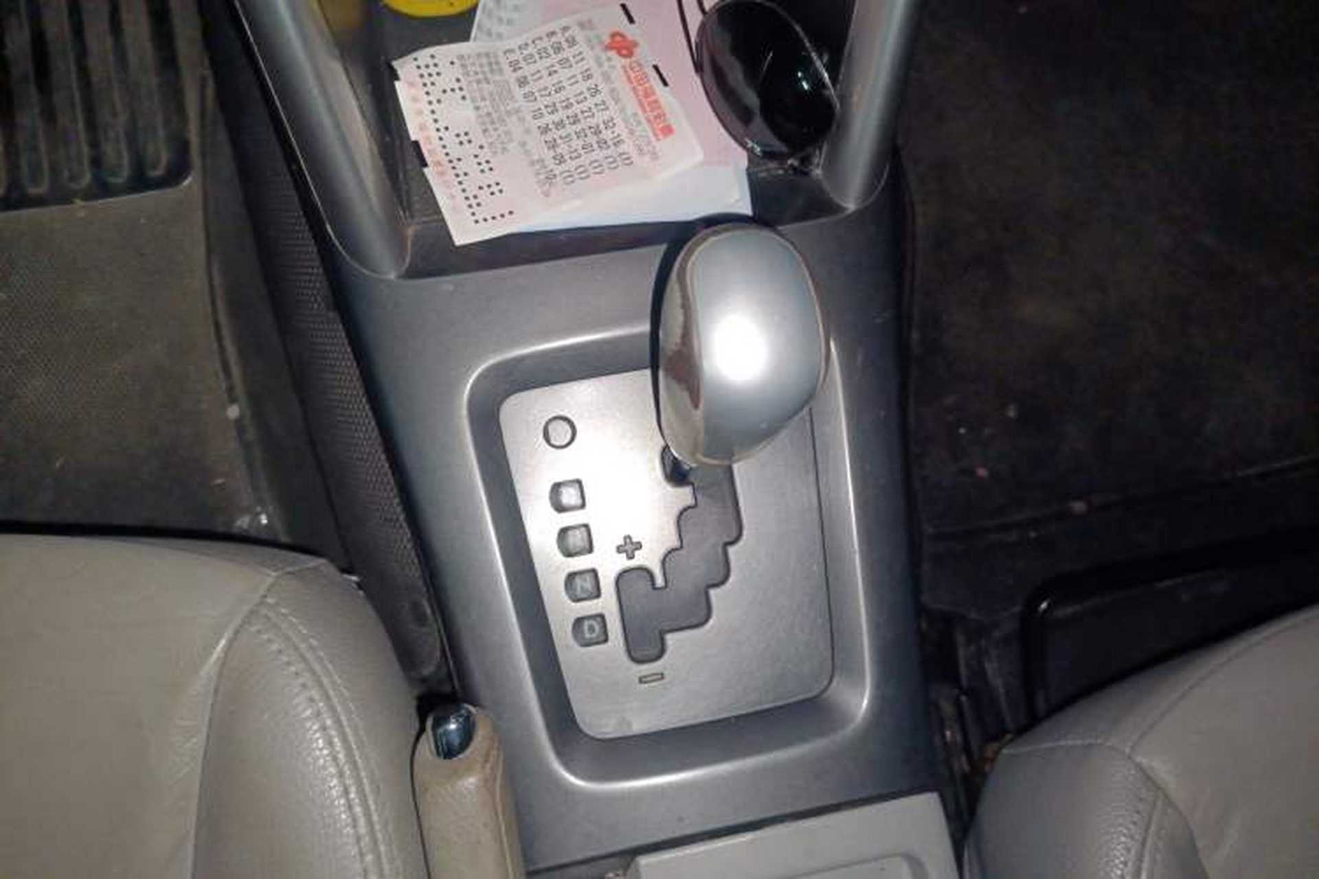 Used Subaru Forester 2011 2.5XS Automatic Luxury Edition Gear Lever